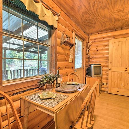 Cozy Davis Cabin With Deck - Nestled By Honey Creek! מראה חיצוני תמונה